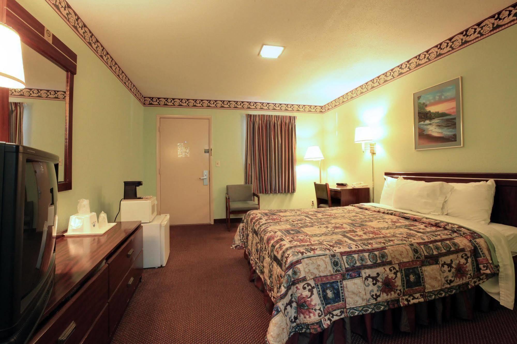 Regency Inn Fayetteville Zimmer foto
